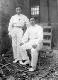 Los pelotaris Chiquito de Azcoitia (José Joaquín Larrañaga), sentado, y Pequeño de Azcoitia (Luis Larrañaga).